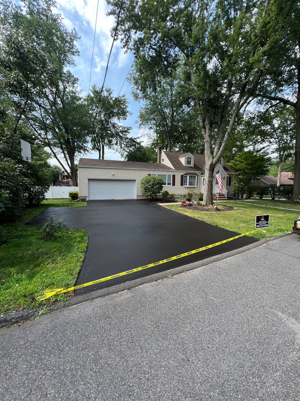 Wayne, NJ – Driveway Sealcoating Refresh image