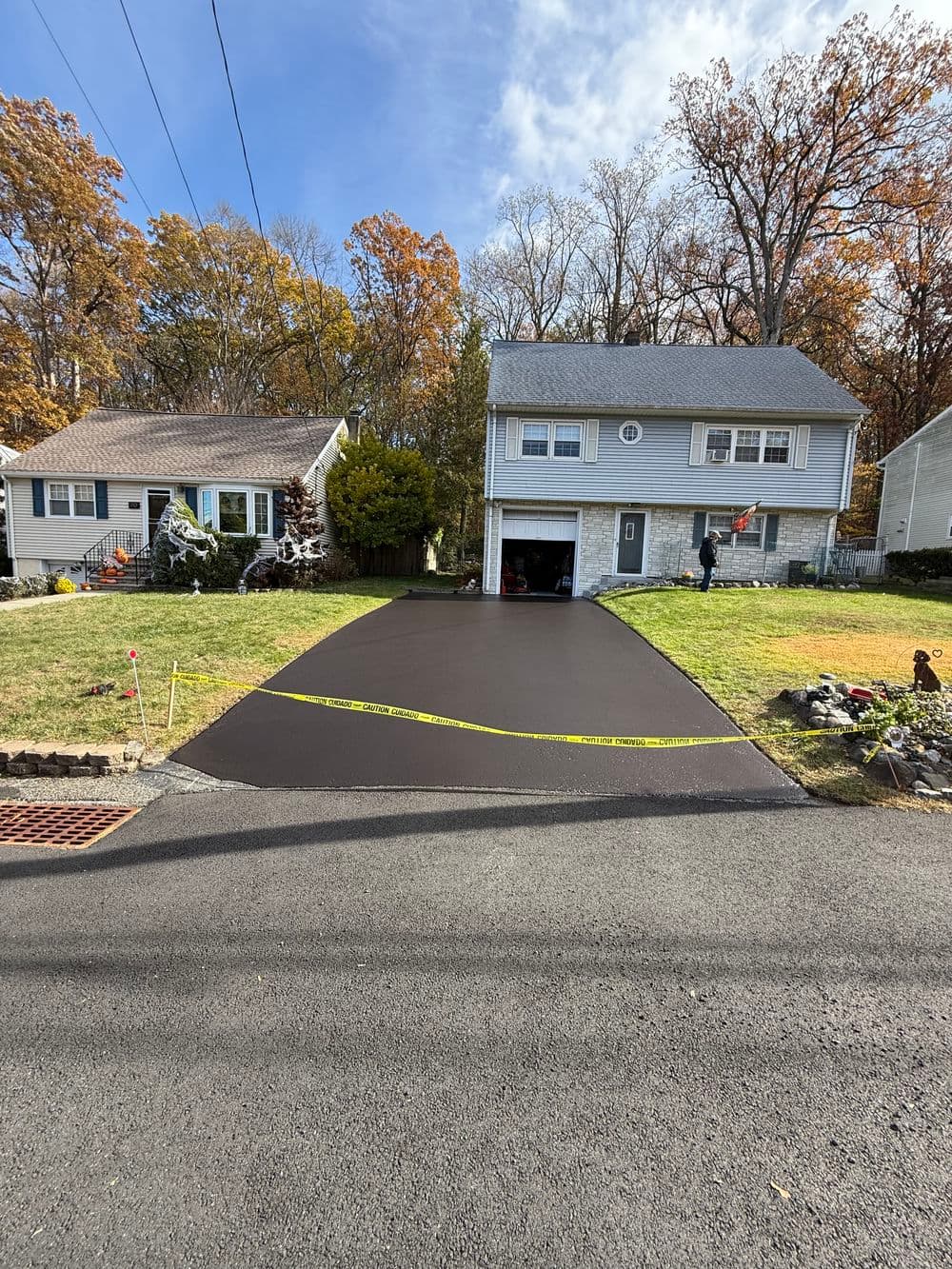 Gallery photos for Driveway Sealcoating — Wayne, NJ: Image #1