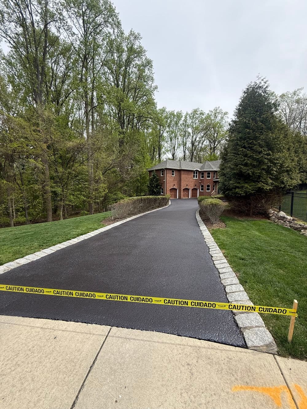 Residential Driveway Sealcoating | Oakland, NJ image