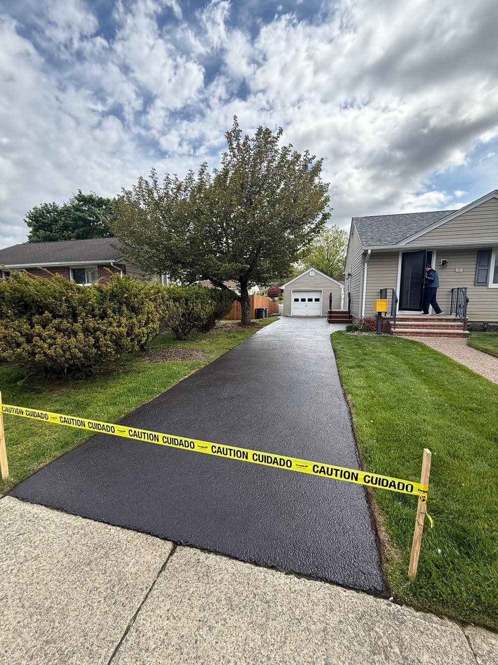 Residential Driveway Sealcoating | Pompton Lakes, NJ image