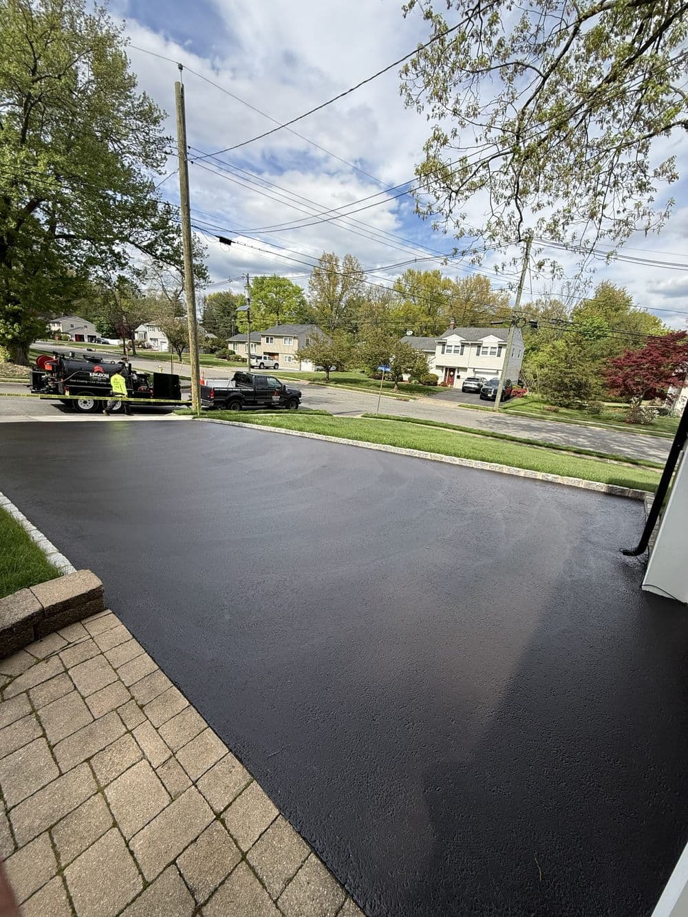 Project Fresh Driveway Sealcoating Done Right in Wayne NJ image